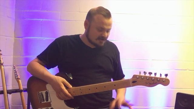 Fender Player Series Telecaster Review! смотреть онлайн