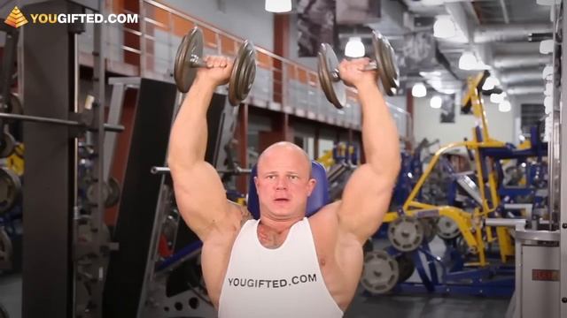 Упражнения для плеч. Жим гантелей сидя. смотреть онлайн