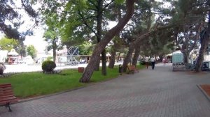 Геленджик после дождя. Набережная. Парк аттракционов