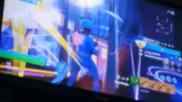 Play random 1v1 games with my friend where are the best players смотреть онлайн