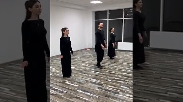 Обучение кавказским танцам Лъапэрисэ смотреть онлайн