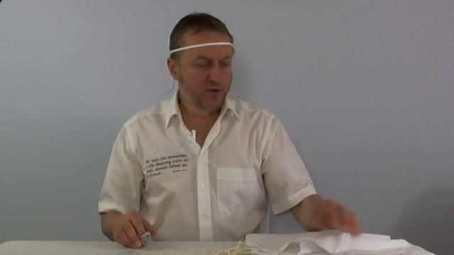 14. "Сделай себе кисточки на четырех углах покрывала твоего, которым ты покрываешься смотреть онлайн