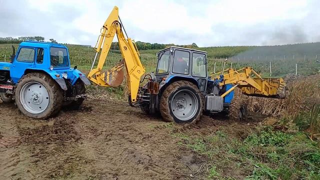 ЮМЗ 8244.2 в болоте - МТЗ в деле. Борекс 2101. Carraro Д-243. Екскаватор 2621, 6002. болото смотреть онлайн