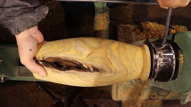 Woodturning | Staghorn Sumac Vase смотреть онлайн