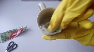 Покажу, как быстро отмыть любимую кружку от тёмного налёта необычным способом