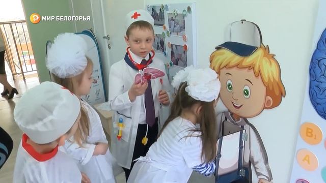 В центре Волоконовки открыли обновлённый детский сад «Берёзка» смотреть онлайн