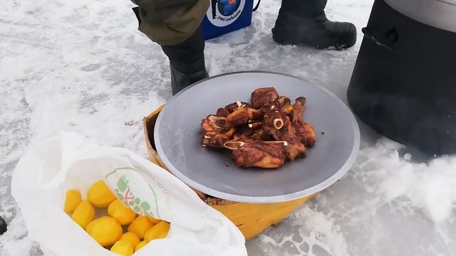 РЫБАЧИМ , ГОТОВИМ И ОТДЫХАЕМ НА ИШИМЕ ! смотреть онлайн