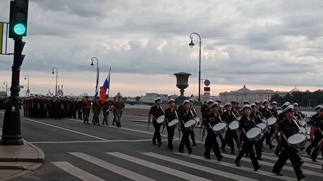 Моряки чеканят на дне ВМФ в Санкт Петербурге HD с хорошим звуком смотреть онлайн