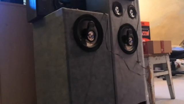 Собрали колонки своими руками в дом, гараж, на улицу, да куда угодно смотреть онлайн