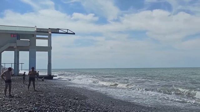 06.07.2021г.Утро после шторма.Пляж санатория Ивушка.Станция ГОРНЫЙ ВОЗДУХ.Краснодарский край смотреть онлайн