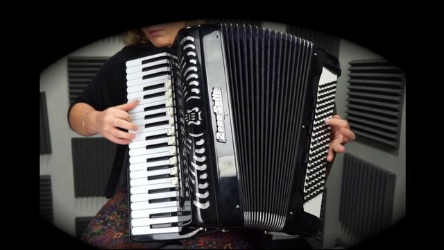 Certified Pre-owned Accordion: Zero Sette B.22 M смотреть онлайн