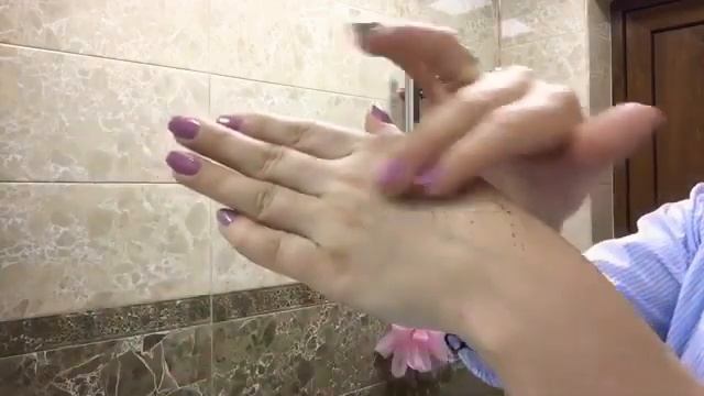 Çox Effektli Skrab??Şüşe Kimi Parlaq Pambıq Kimi Yumşaq Işıl Işıl Üz İstiyirsinizse Mütlek Baxın смотреть онлайн