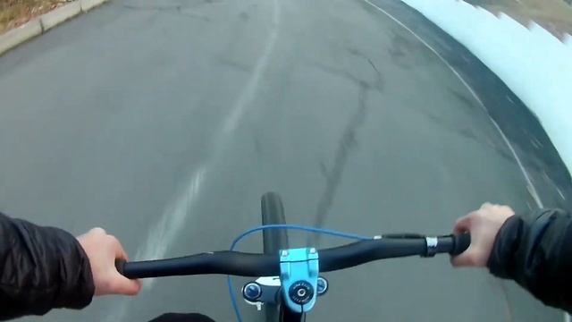 Кротенькое видео как езжу на заднем колесе смотреть онлайн