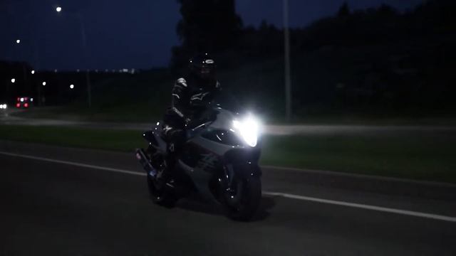 Suzuki Hayabusa GSX 1300 R смотреть онлайн