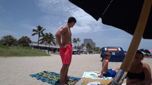 Дальнобой Life/ Русский магазин в Hollywood FL/ Русский квас с валерьянкой-CBD/Пляжные магазинчики. смотреть онлайн