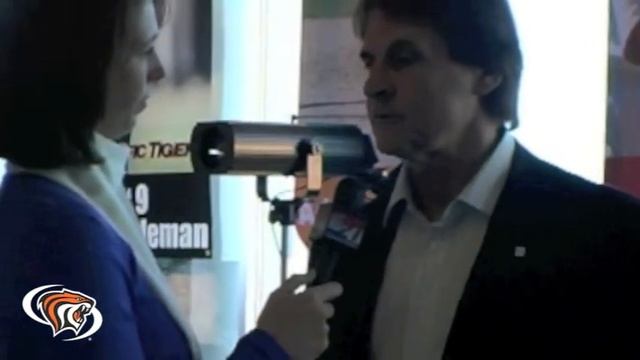 Tony LaRussa talks about Pacific Baseball смотреть онлайн