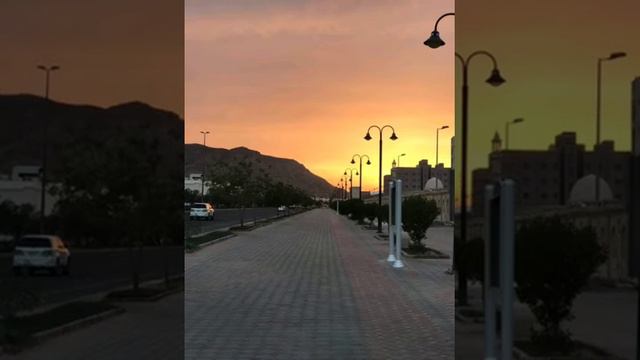 *Не примется намаз у того, кто делает его неправильно (независимо от намерения).* смотреть онлайн