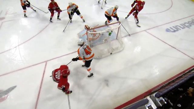 Derek Stepan Sets Up Steven Lorentz Goal With Beauty Feed For 500th Career Point смотреть онлайн
