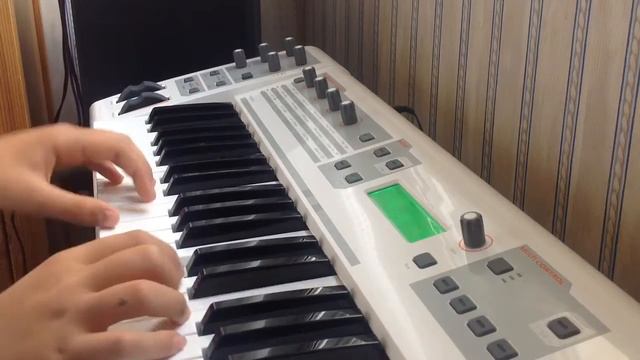 L'hymne à la joie - Beethoven Piano M-Audio Venom смотреть онлайн