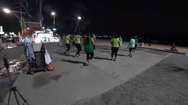 Тайские песни, музыка и танцы в Паттайе - Таиланд смотреть онлайн