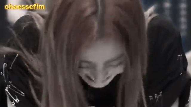 YUNJIN got roasted many times by her LE SSERAFIM members смотреть онлайн
