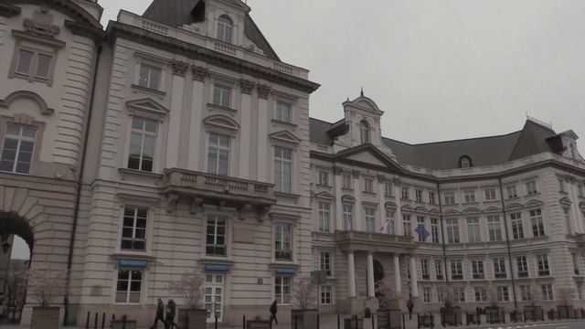 ПРОМЕНАД ПО ДОЖДЛИВОЙ ВАРШАВЕ (Rzeczpospolita Polska, Warszawa)