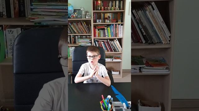 Виктор Кютц, 7 лет, Франция, читает стихотворение Бориса Заходера "Вредный кот" смотреть онлайн