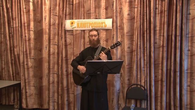 Вновь колокольный слышится звон...