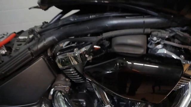 Wymiana Świec w motocyklu YAMAHA Warrior 1700 смотреть онлайн