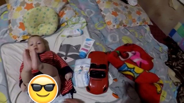 Как менять подгузники подгузники Pampers Huggies