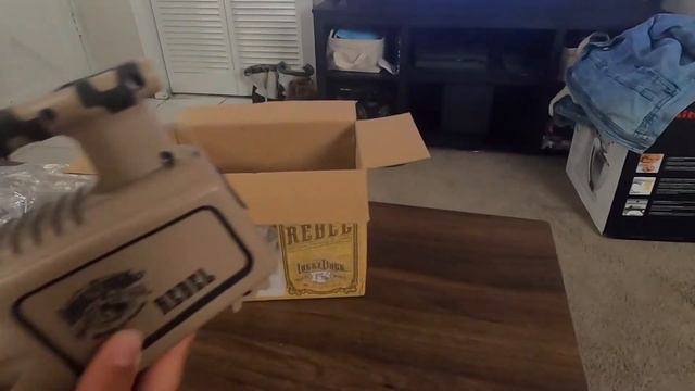 Lucky Duck Rebel E-Caller Unboxing смотреть онлайн