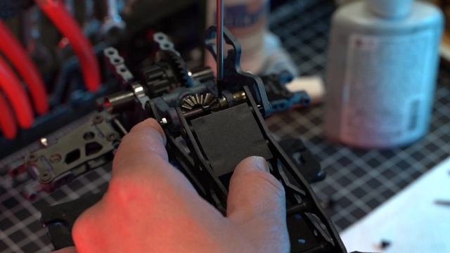 Baller on a Budget Sakura D5 MR - High End Look for Cheap with Turbo and Boost - Drift RC Car Build смотреть онлайн