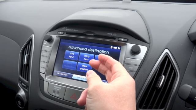 2014 Hyundai ix35 1.7 CRDi 114 2WD SE Nav Start-Up and Full Vehicle Tour смотреть онлайн