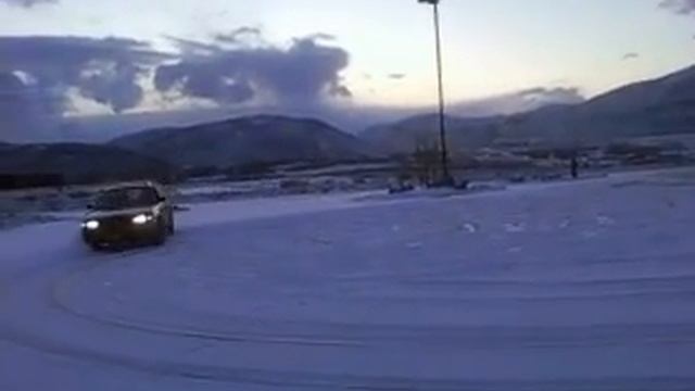 1998 Subaru Outback AWD 2.5 doughnuts смотреть онлайн