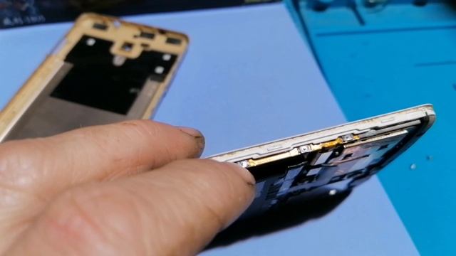 Pptv king перезагружается не включается решение проблемы смотреть онлайн