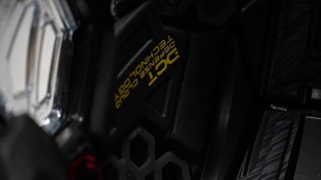 Bauer Hyperlite2 Helmet Techs and Specs смотреть онлайн