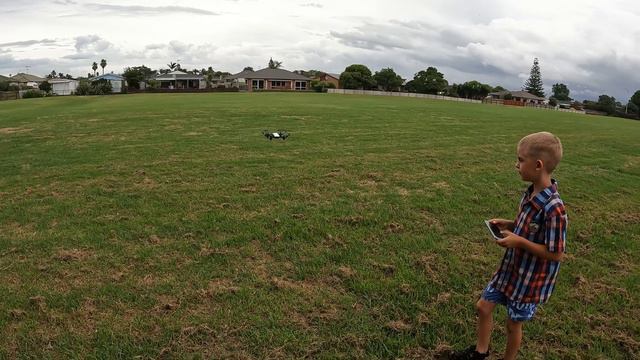 DJI Tello Drone - Full Review - Best Beginner Drone смотреть онлайн