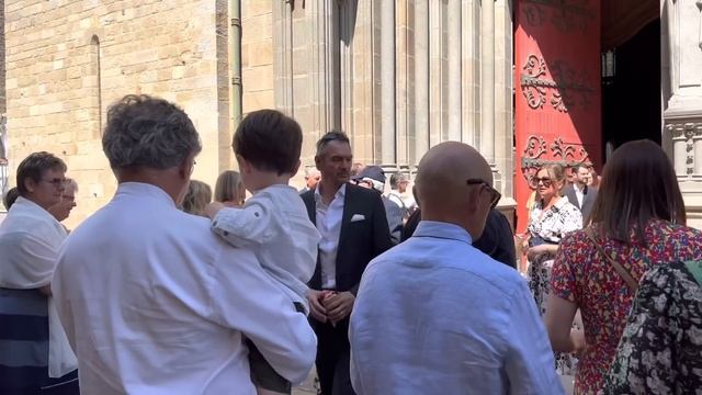 Свадьба во Франции. Как одеваются гости. Бретань, Ван. смотреть онлайн