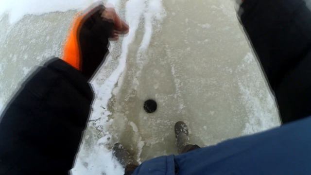 Первый лед.Карьер .Сход щуки... смотреть онлайн