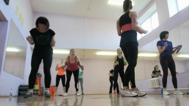 Функциональная тренировка. Резинка и резиновая лента. смотреть онлайн