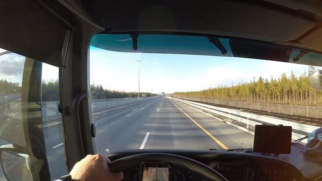 ДАЛЬНОБОЙ ПО РОССИИ. М11. YANDEX DRIVE. ВЛОГ #32 смотреть онлайн