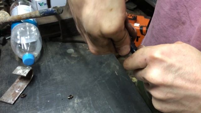 Замена тросика стояночного тормоза. Passat B3 Пассат б4 смотреть онлайн