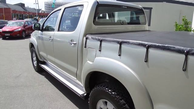 2007 Toyota Hilux SR5 - Team Hutchinson Ford смотреть онлайн