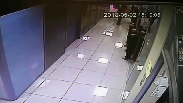 Раздел манекен в магазине, украл платье в Чите смотреть онлайн