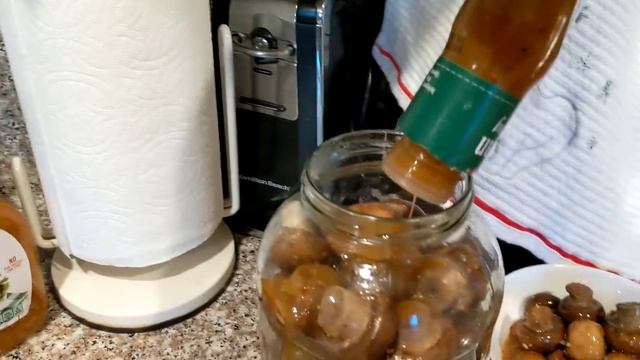 Как в Америке маринуют грибочки. Очень быстро и вкусно... смотреть онлайн