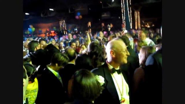 Jim Belushi & The Sacred Hearts смотреть онлайн