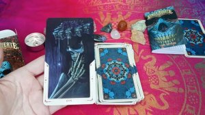 Обзор колоды Таро Санта Муэрте (Santa Muerte tarot)