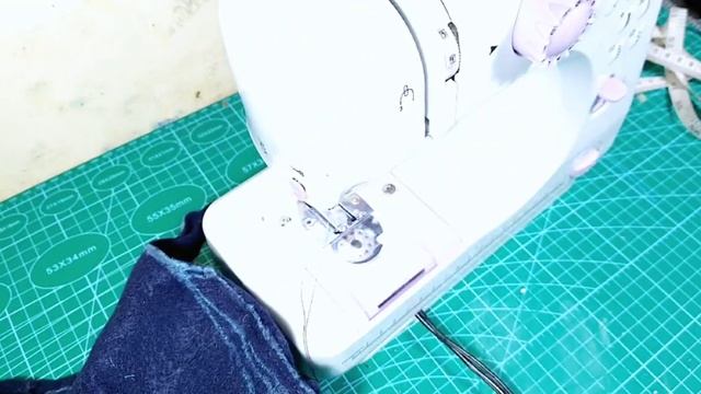 Don't Hug Me I'm Scared Pilot | Making Tiny Dan Puppet (Detective Blue Guy) смотреть онлайн