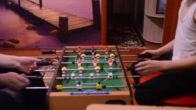 Настольный футбол vs папы смотреть онлайн