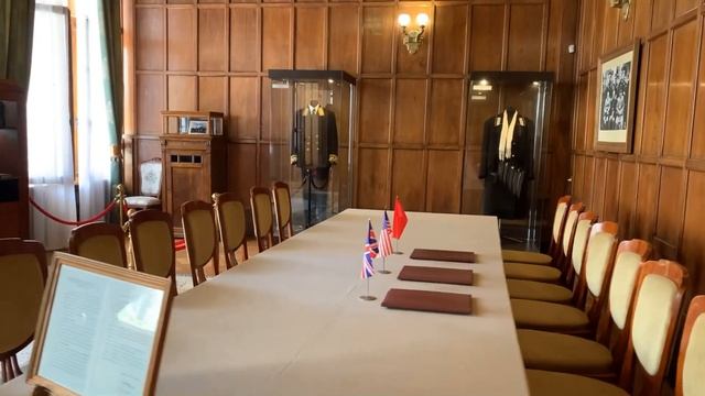 Крым 2022/Посетили Ливадийский дворец смотреть онлайн